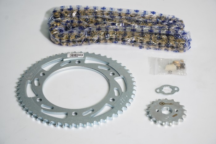 KIT CAJA CADENA - NXR 125 6 HUECOS (PT54C-PD17C-428-H-132-C)  DORADA O´RING CASSARELLA