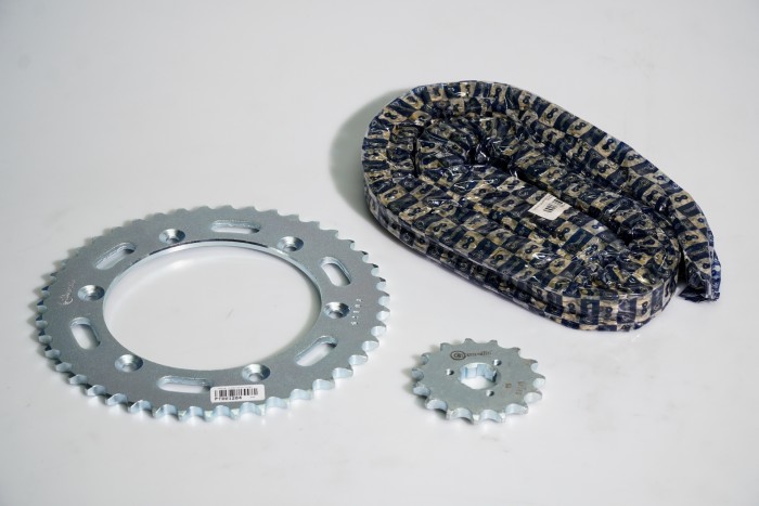 KIT CAJA CADENA - DR 650 6 HUECOS (PT43C-PD15C-520-H-120-C) DORADA CASSARELLA