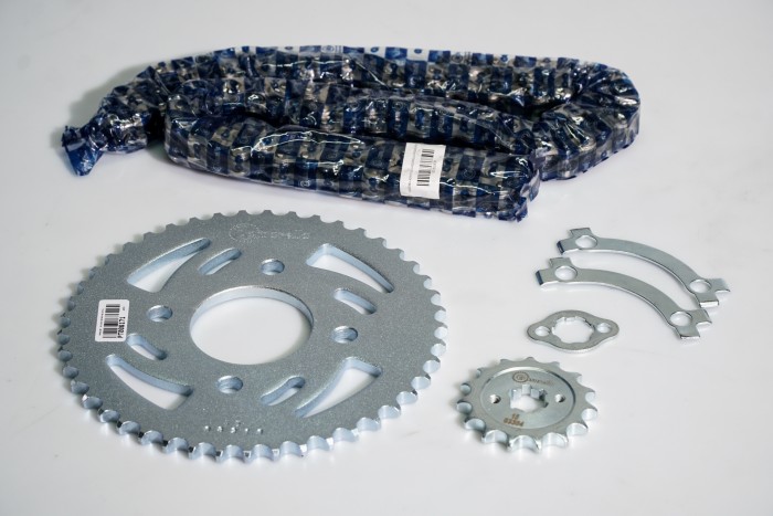 KIT CAJA CADENA - PULSAR NS 160 4 HUECOS (PT45C-PD15C-428-H-138-C) NIQUELADA CASSARELLA