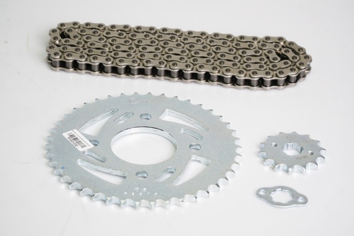 KIT CAJA CADENA - THRILLER 150 4 HUECOS (PT42C-PD14C-428-H-132-C) NIQUELADA CASSARELLA