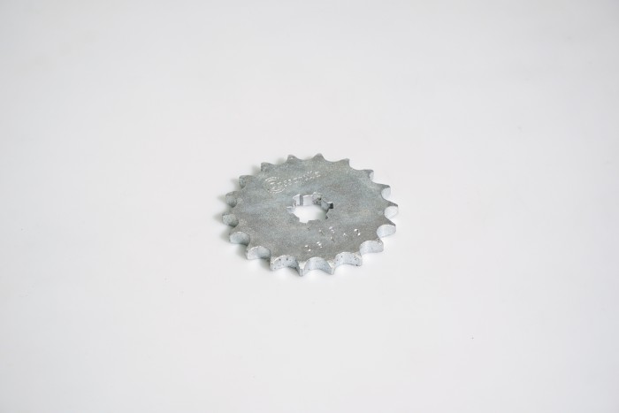 PIÑON SALIDA - 18 RX 115 PASO 428 CASSARELLA