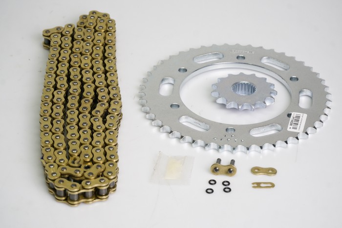 KIT CAJA CADENA - FZ 250 6 HUECOS (PT46C-PD15C-428-H-136-C) DORADA O'RING CASSARELLA