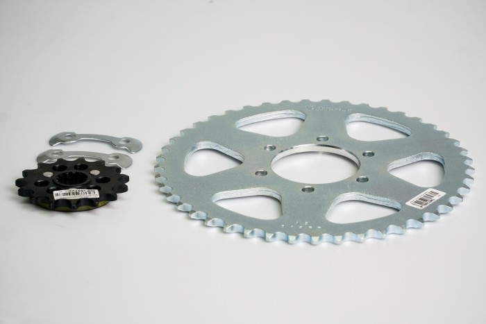 KIT PIÑONES - DR 200 6 HUECOS (PT45C-PD15C - CAUCHO - PASO 520) CASSARELLA