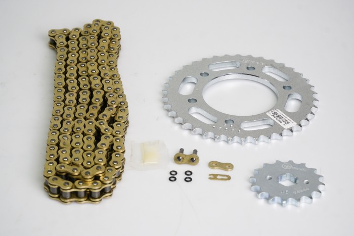 KIT CAJA CADENA - FZ 160 SPEED 6 HUECOS (PT38 C-PD16 C-428 H --132-C) DORADA  O´RING CASSARELLA