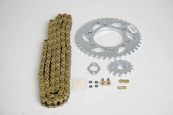 KIT CAJA CADENA - FZ 160 6 HUECOS (PT40C-PD14C-428-H-132-C)  DORADA O´RING CASSARELLA