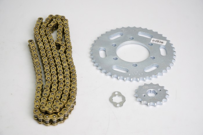 KIT CAJA CADENA - CR5 180 P428  6 HUECOS (PT42C-PD15C-428-H-132-C) DORADA SPEED CASSARELLA