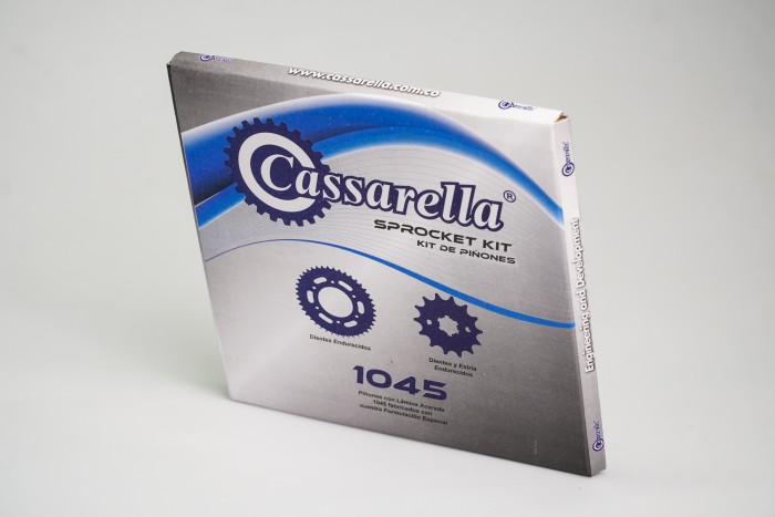 KIT PIÑONES - ER6N 600 6 HUECOS (PT46C-PD14C-PASO 520) CASSARELLA