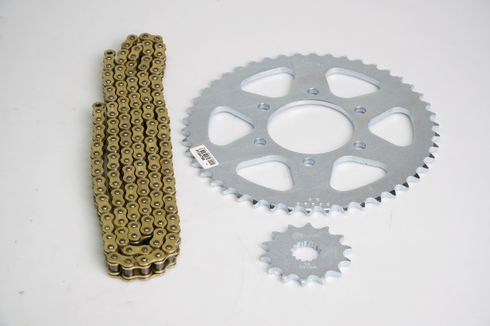 KIT CAJA CADENA - ER6N 600 6 HUECOS (PT46C - PD14C - CA 520-H-120 C) DORADA CASSARELLA