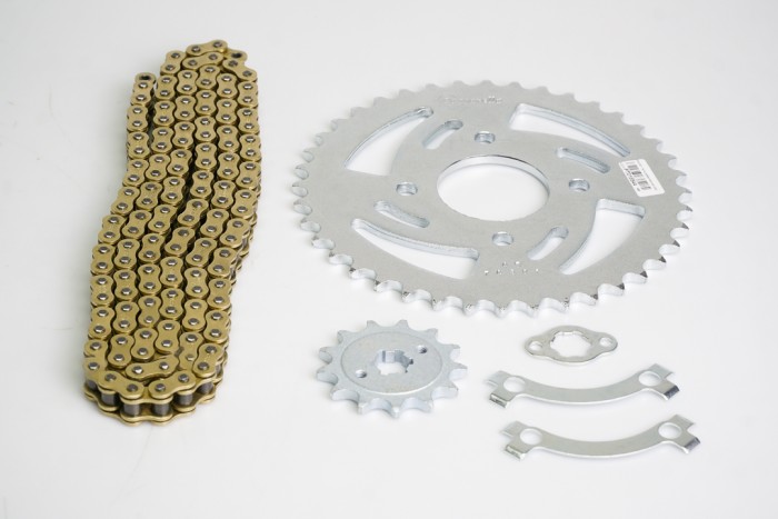 KIT CAJA CADENA - PULSAR UG 180 FORCE  4 HUECOS (PT40C-PD13C-520-H-110C) DORADA CASSARELLA