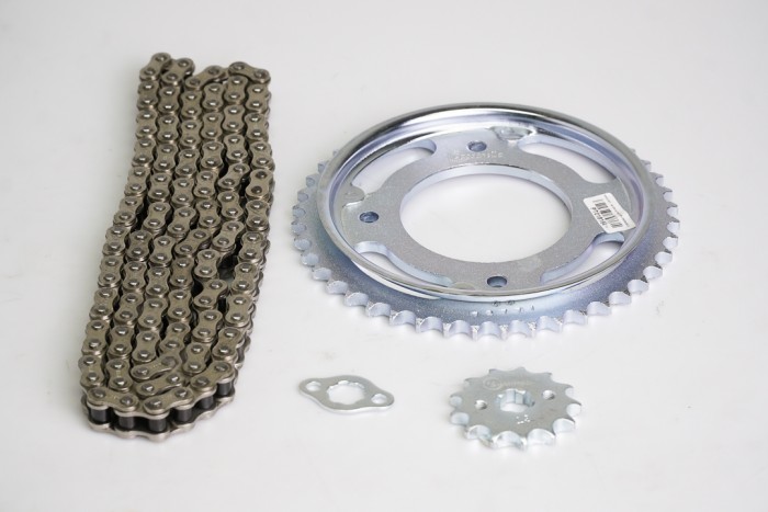 KIT CAJA CADENA - CB 110 FORCE 4 HUECOS (PT44C-PD13C-428-H-132-C) NIQUELADA CASSARELLA