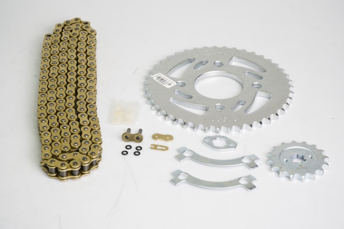 KIT CAJA CADENA - PULSAR NS 150 4 HUECOS (PT43C-PD16C-428-H-138-C)  DORADA SPEED CASSARELLA