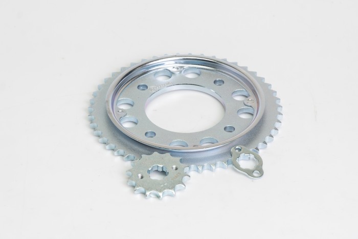 KIT PIÑONES - CB 160 F 4 HUECOS (PT47C - PD14C - 428) CASSARELLA