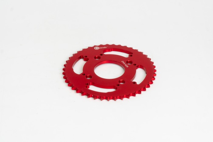 SPROCKET - 43 PULSAR 180 4H PASO 428 ESTILO TURN ROJO DURAL RACER CASSARELLA X