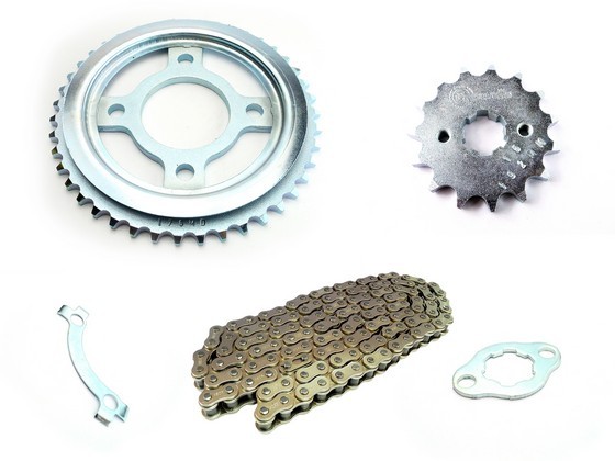 KIT CAJA CADENA - CB INVICTA 150 4 HUECOS (PT43C-PD15C-428-H-132-C) NIQUELADA CASSARELLA