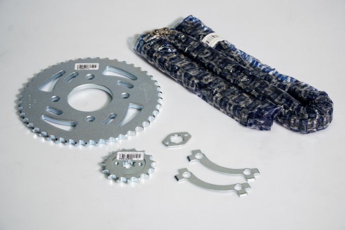 KIT CAJA CADENA - PULSAR NS 150 4 HUECOS (PT45C-PD15C-428-H-138-C) DORADA CASSARELLA