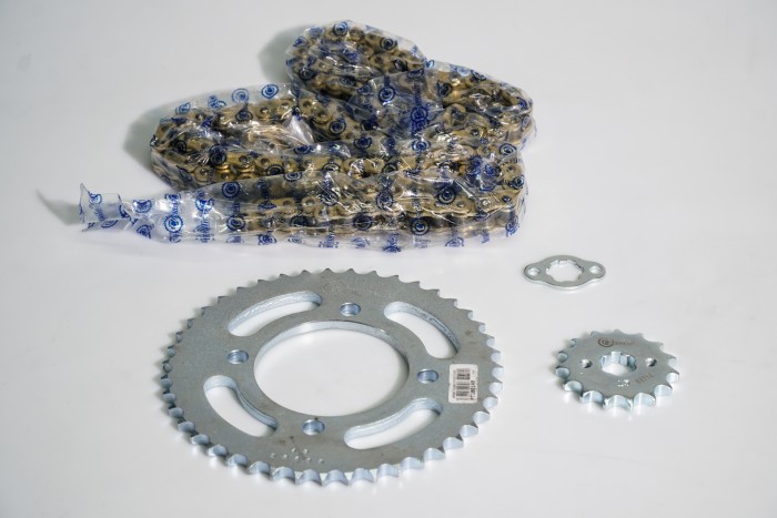 KIT CAJA CADENA - HAYATE 110 4 HUECOS (PT40C-PD14C-428-H-114-C) DORADA CASSARELLA