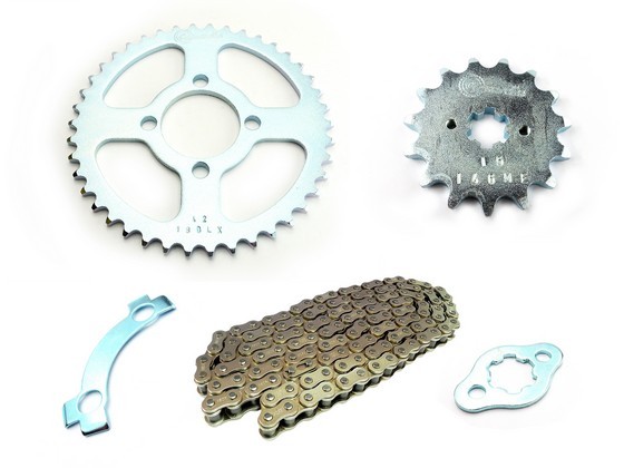 KIT CAJA CADENA - BOXER PLATINO 125 4 HUECOS (PT42C-PD15C-428-H-122-C) NIQUELADA CASSARELLA