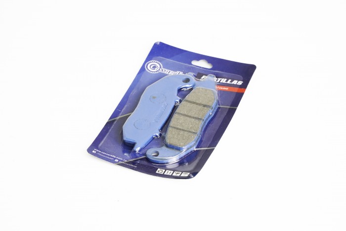 PASTILLA FRENO CASSARELLA DEL AK125WFLEX/CB125-SHINE/CB150 INVICTA-COBRA EXTREME/CB160/X-BLADE160 TRAS SWITCH-150