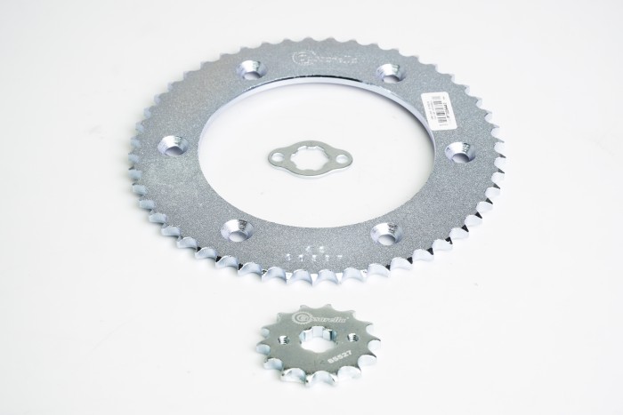 KIT PIÑONES - NXR 125 6 HUECOS (PT49C-PD14C- 428) CASSARELLA