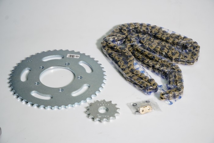 KIT CAJA CADENA - TWISTER 250 5 HUECOS (PT37C-PD13C-520-H-110-C) DORADA CASSARELLA