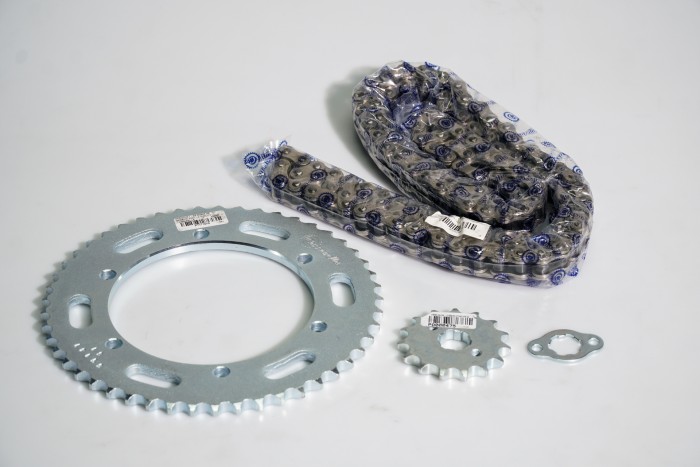 KIT CAJA CADENA - KMX 125 6 HUECOS (PT50C-PD14C-428-H-132-C) NIQUELADA CASSARELLA