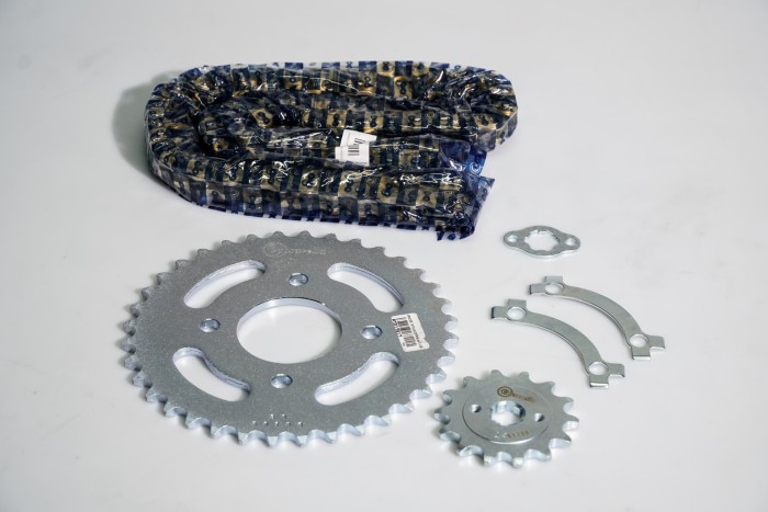 KIT CAJA CADENA - PULSAR NS 200 6 HUECOS (PT37C-PD14C-520-H-110-C) DORADA SPEED CASSARELLA