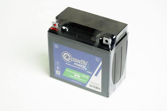 BATERIA CASSARELLA 12N9-BS BAJAJ: PULSAR 180/200/220. VICTORY: NITRO 151R.  TVS: APACHE RTR  160/180/200, RTR 160 4V, TVS ROCKZ. SIGMA: SG100T.JINGCHENG JC 90-125-150; AKT 3W 200 MOTOCA, EVO R3, (405