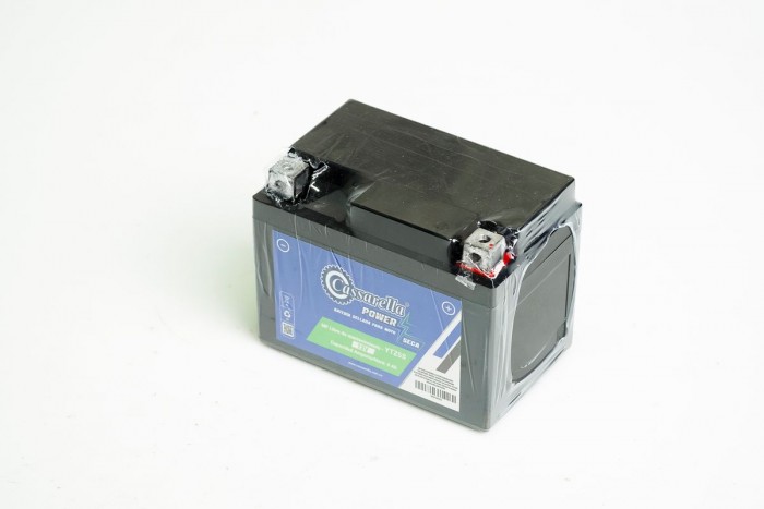 BATERIA CASSARELLA YTZ5S SUZUKI: BEST 125.VICTORY: SHOCK, VENOM 250.KAWASAKI: KLX110CDF, KLX110DHF.YAMAHA: R15, R15V2, YC110D (YC-Z), YZF-R15.BAJAJ: RE 4S (RE 205) MY16.HONDA: DREAM NEO, NAVI,(405)