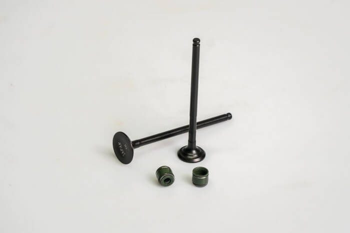 VALVULAS KIT ADMISION Y ESCAPE CON SELLOS CASSARELLA + HERO X-PULSE 200/HUNK190(372-JAP)