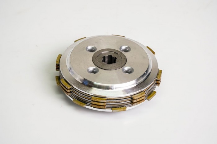 CENTRO CLUTCH COMPLETO CASSARELLA SPLENDOR ISMART 110 -4 DISCOS (166)