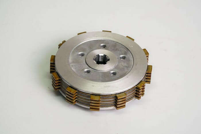 CENTRO CLUTCH COMPLETO CASSARELLA GN125H/NOVA/GS125 -5 DISCOS (166)