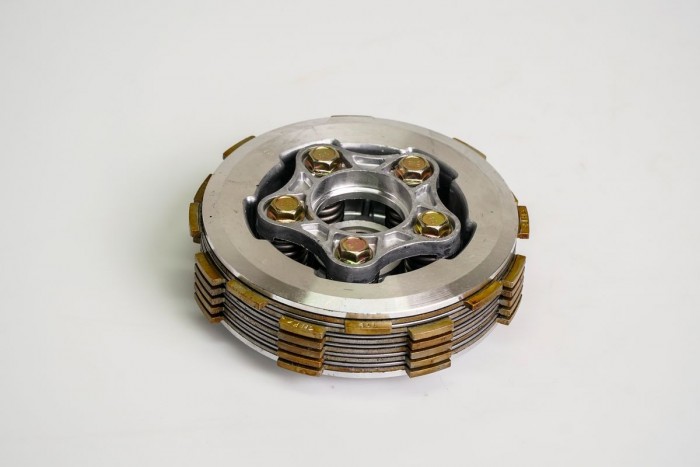 CENTRO CLUTCH COMPLETO CASSARELLA AKT180/200-3W/CG260 5 HUECOS -6 DISCOS (166)