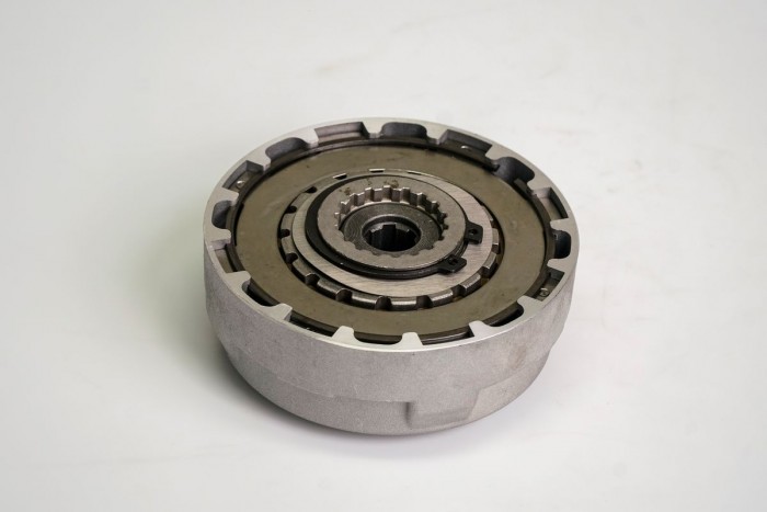 CENTRO CLUTCH COMPLETO CASSARELLA AKT110NV EIII -3 DISCOS (166)