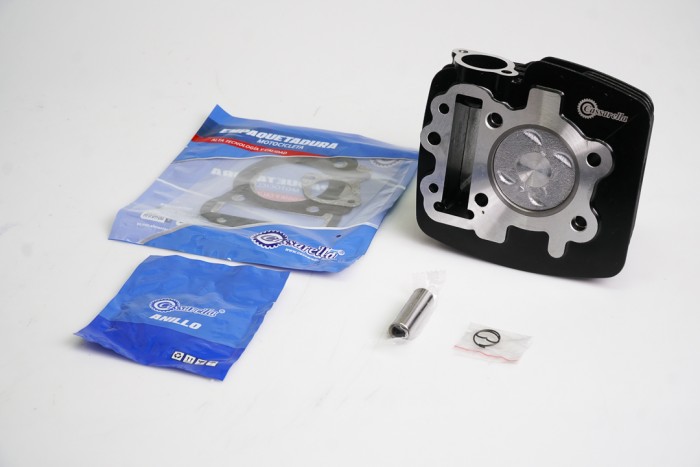 KIT CILINDRO COMPLETO CON PISTON CASSARELLA PULSAR135/LS-R-PRO-GP-SPEED-BSIV BULON 14MM PISTON 54MM NEGRO (490C)