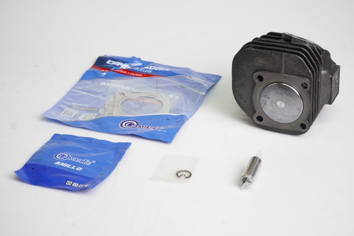 KIT CILINDRO COMPLETO CON PISTON CASSARELLA BWS YW100 BULON 14MM PISTON 52MM PLATA (490C)