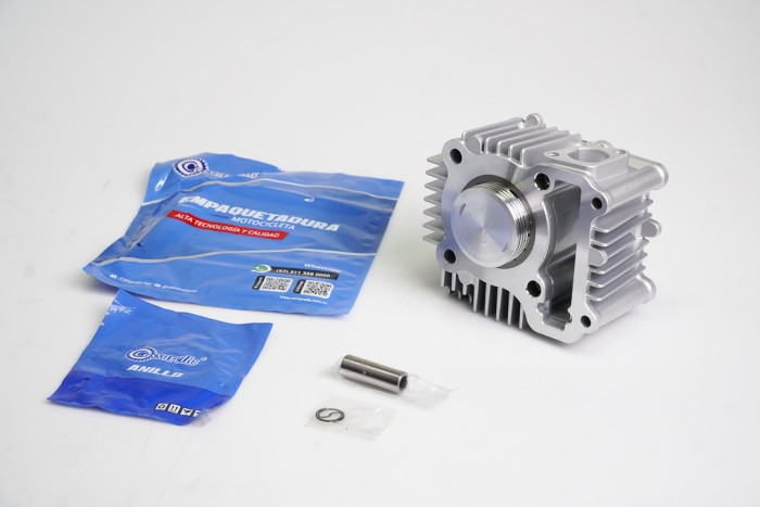 KIT CILINDRO COMPLETO CON PISTON CASSARELLA CRYPTON110 CON CUELLO BULON 13MM PISTON 49MM PLATA (490C)