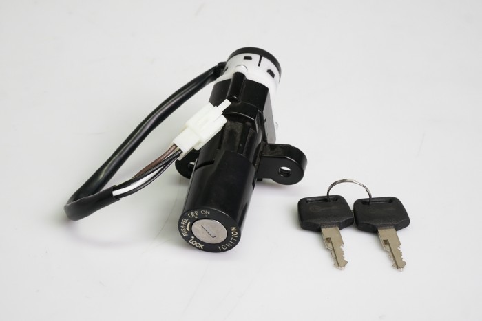 SWITCHE ENCENDIDO CASSARELLA PULSAR180/DISCOVER100/DISCOVER125/135(668)