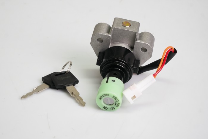 SWITCHE ENCENDIDO CASSARELLA RTR180 APACHE(668)