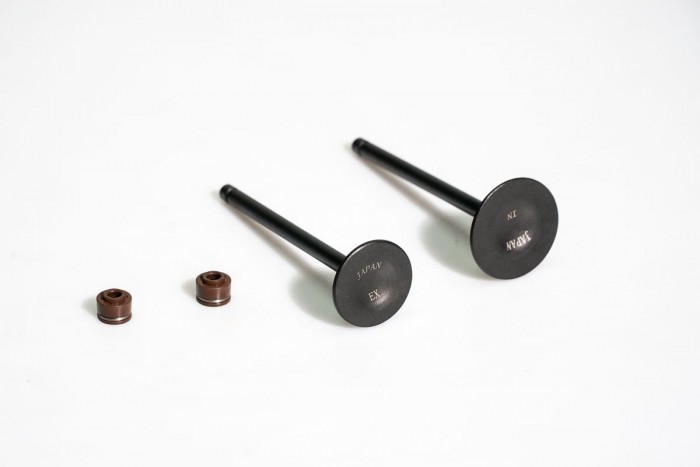 VALVULAS KIT ADMISION Y ESCAPE CON SELLOS CASSARELLA + XT200/XT225/XTZ250/FZ250 (372-JAP)