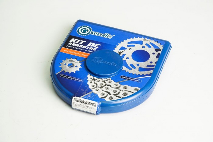 KIT CAJA CADENA - CRIPTON 110 4 HUECOS (PT37C-PD15C-428-H-110-C) DORADA CASSARELLA