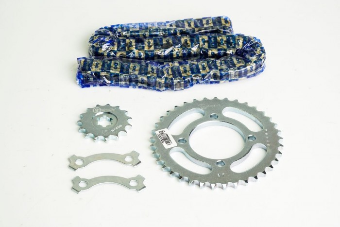 KIT CAJA CADENA - CRIPTON 110 4 HUECOS (PT37C-PD15C-428-H-110-C) DORADA CASSARELLA