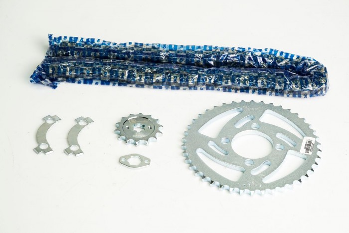 KIT CAJA CADENA - BOXER PLATINO COMFORTEC 125 4 HUECOS (PT42C-PD14C-428-H-122-C) NIQUELADA CASSARELLA