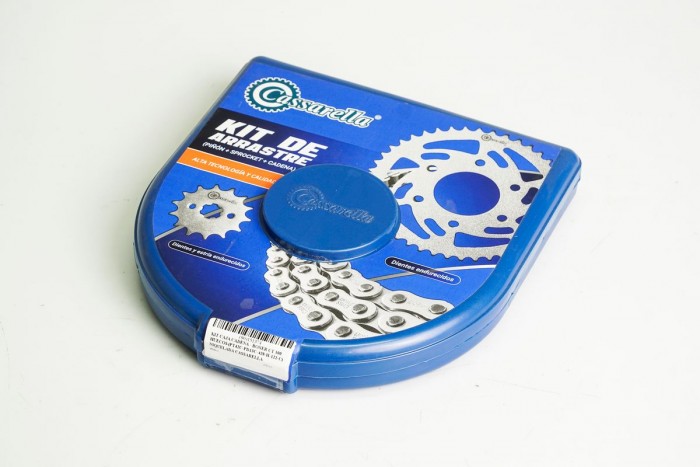 KIT CAJA CADENA - BOXER CT 100 HUECOS (PT42C-PD13C-428-H-122-C) NIQUELADA CASSARELLA