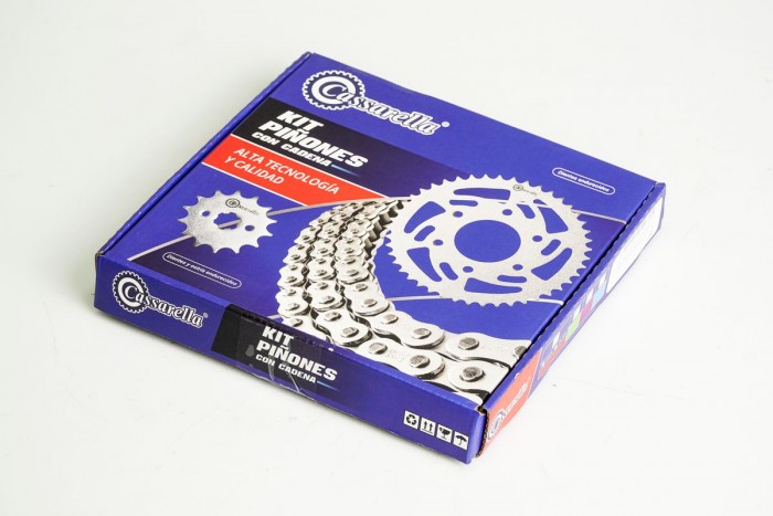 KIT CAJA CADENA - YD LIBERO 125 4 HUECOS (PT45C 4H-PD13C 2H-428H-120-C) DORADA CASSARELLA