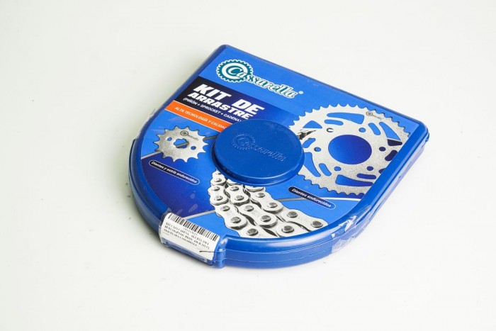 KIT CAJA CADENA - AKT RTX 150 4 HUECOS (PT42C-PD15C-428-H-132-C) NIQUELADA CASSARELLA