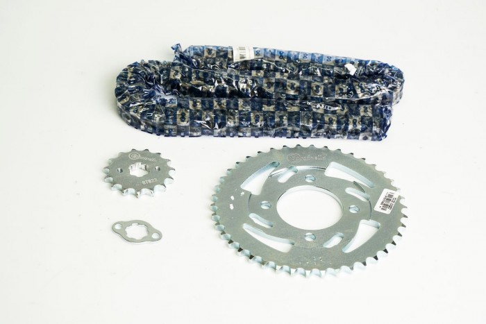 KIT CAJA CADENA - AKT RTX 150 4 HUECOS (PT42C-PD15C-428-H-132-C) NIQUELADA CASSARELLA