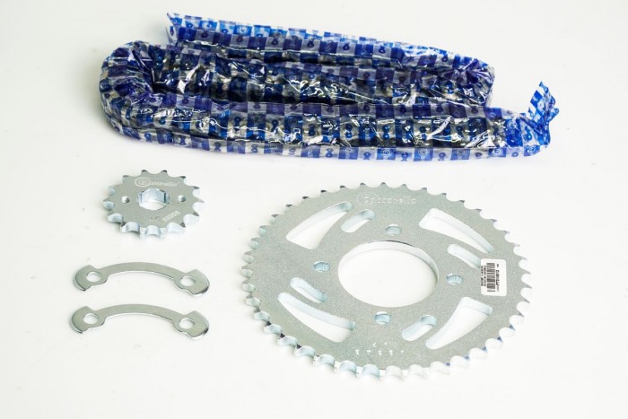 KIT CAJA CADENA - AKT EVO NE 125 4 HUECOS (PT41C-PD14 C-CA428--120-C) NIQUELADA CASSARELLA