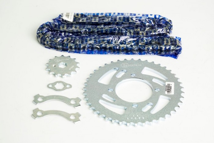 KIT CAJA CADENA - YCZ 110 4 HUECOS PASO 420 (PT42C-PD14C-420--120-C) NIQUELADA CASSARELLA