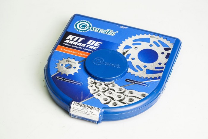 KIT CAJA CADENA - XR 125 L 6 HUECOS (PT51C-PD16C-428-H-132-C) NIQUELADA CASSARELLA