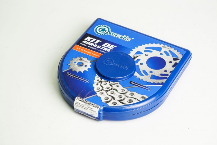 KIT CAJA CADENA - AKT 100 4 HUECOS (PT42C-PD14C-428-H-120-C) DORADA CASSARELLA